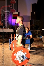 Eric Kupperstein locking out a strong deadlift